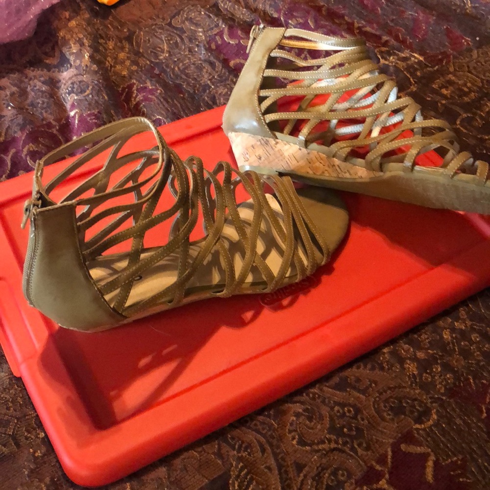 Awesome Pazzo Strappy  Ankle Sandals Wedge Heel 10